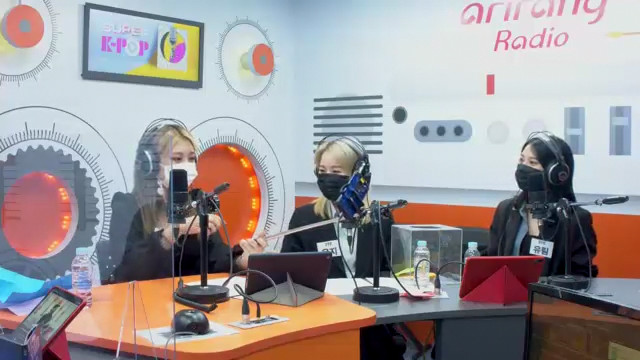 3YE on Arirang Radio 2020-04-1204.jpg