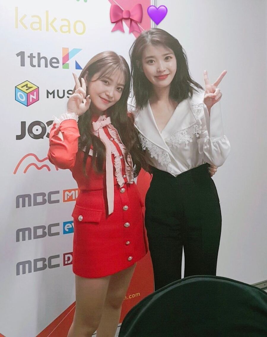 Yeri and IU.jpeg