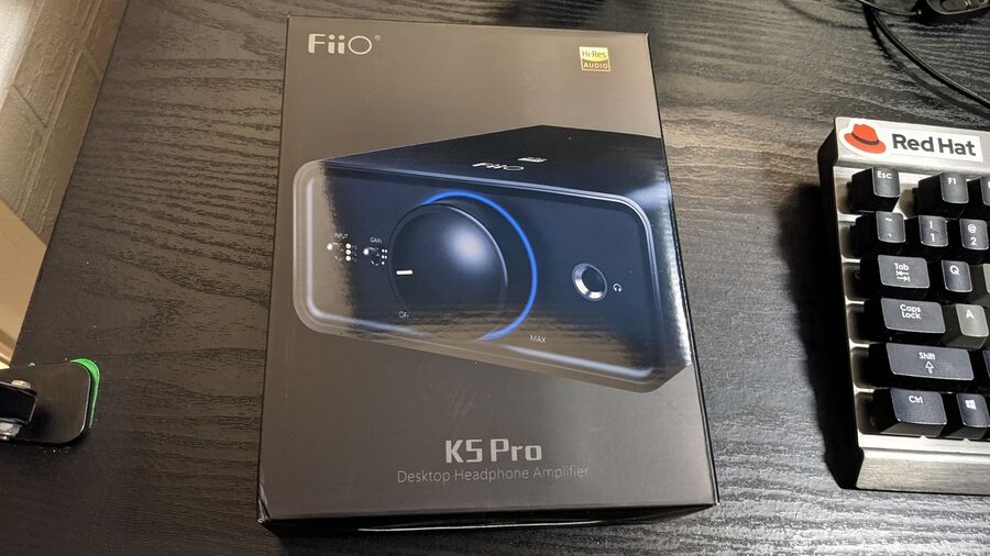 Fiio K5 box.jpg