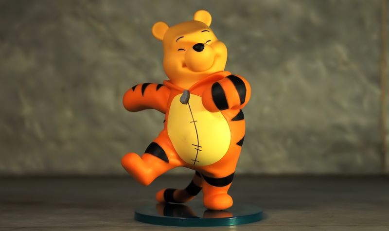 Winnie-the-pooh-figure.jpg